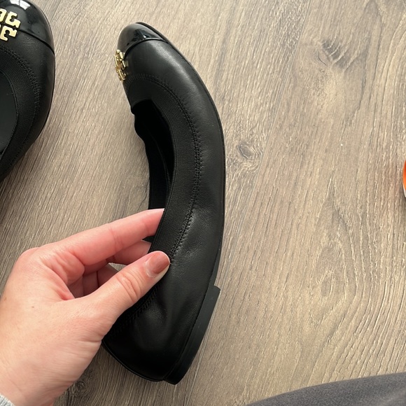 Tory Burch black flats - Picture 8 of 9